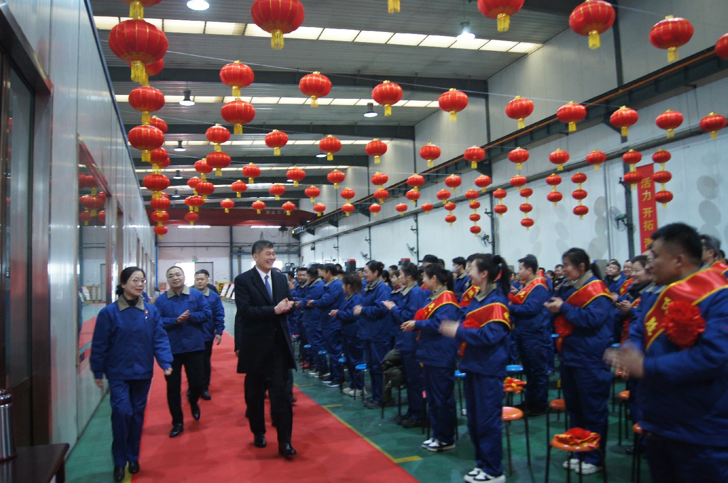 宗成偉參加魯機(jī)公司年度總結(jié)表彰大會